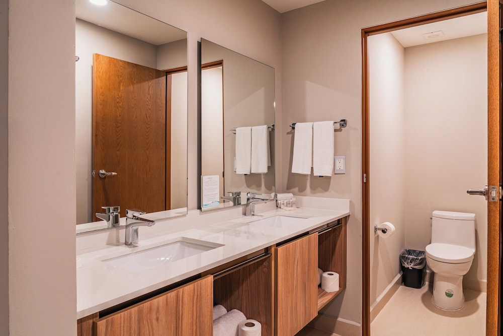 Wyndham Garden Mazatlan Marina 57/59
