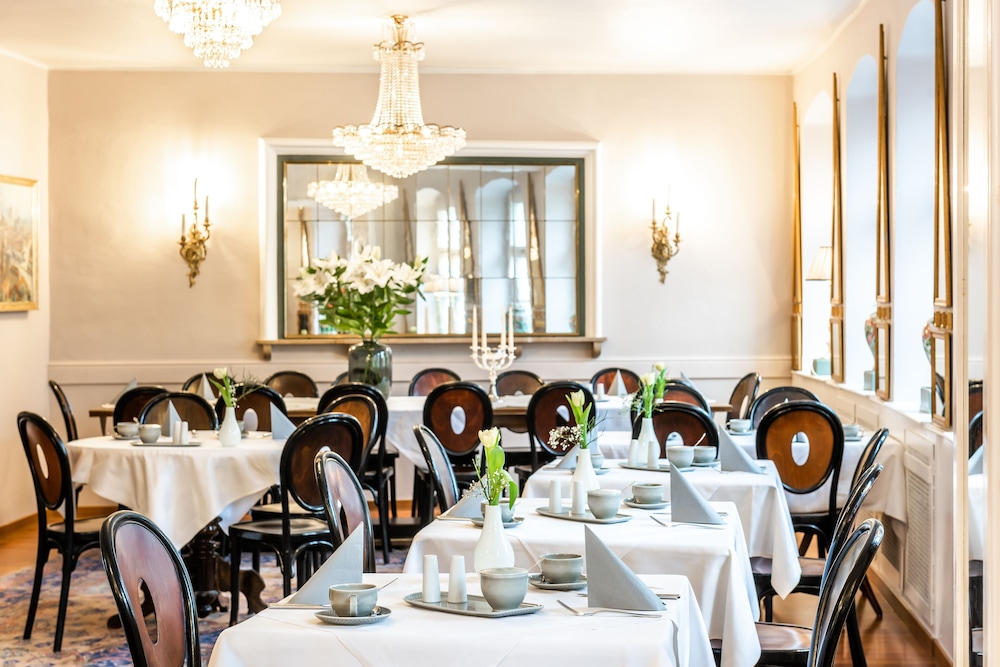 Hotel Wurzburger Hof 36/50