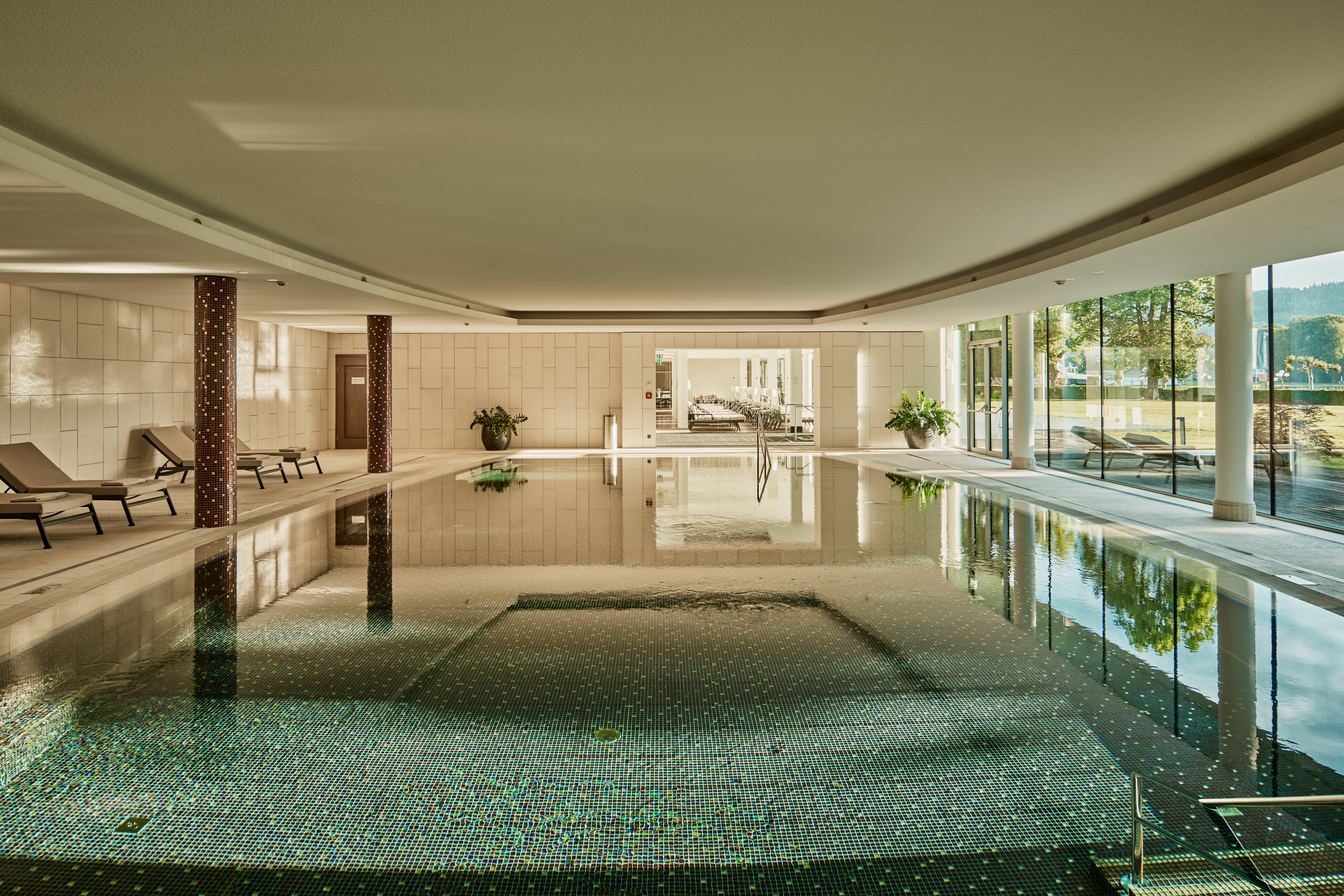 FALKENSTEINER SCHLOSSHOTEL VELDEN 43/83