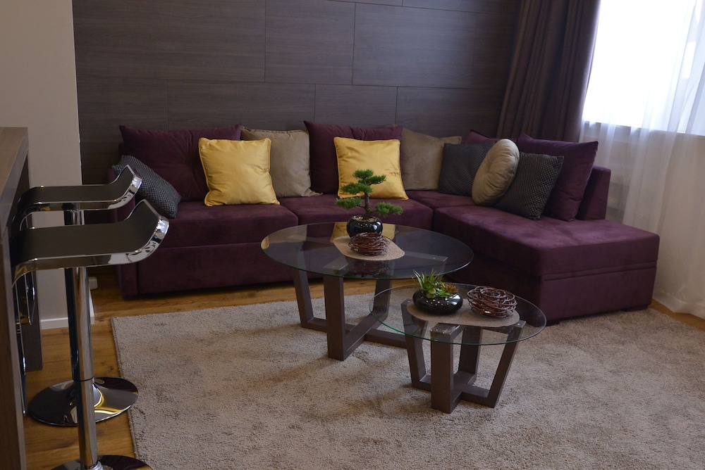 Boutique Rooms 26/50
