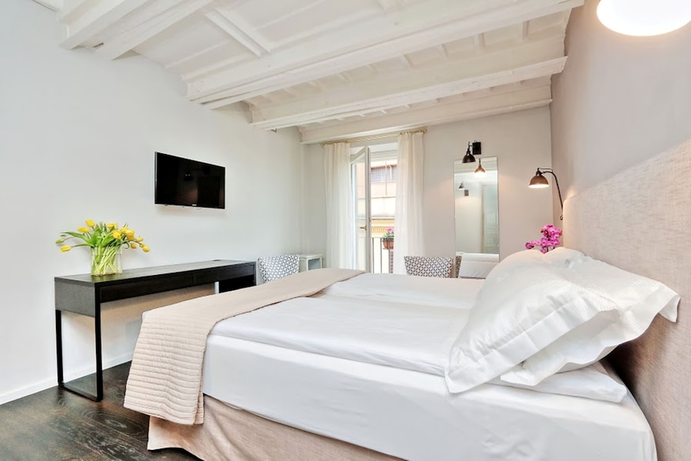 COMFORT, DOUBLE OR TWIN BED
