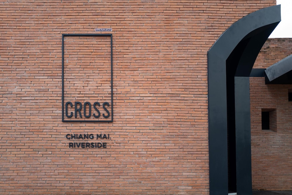 Cross Chiang Mai Riverside 40/72