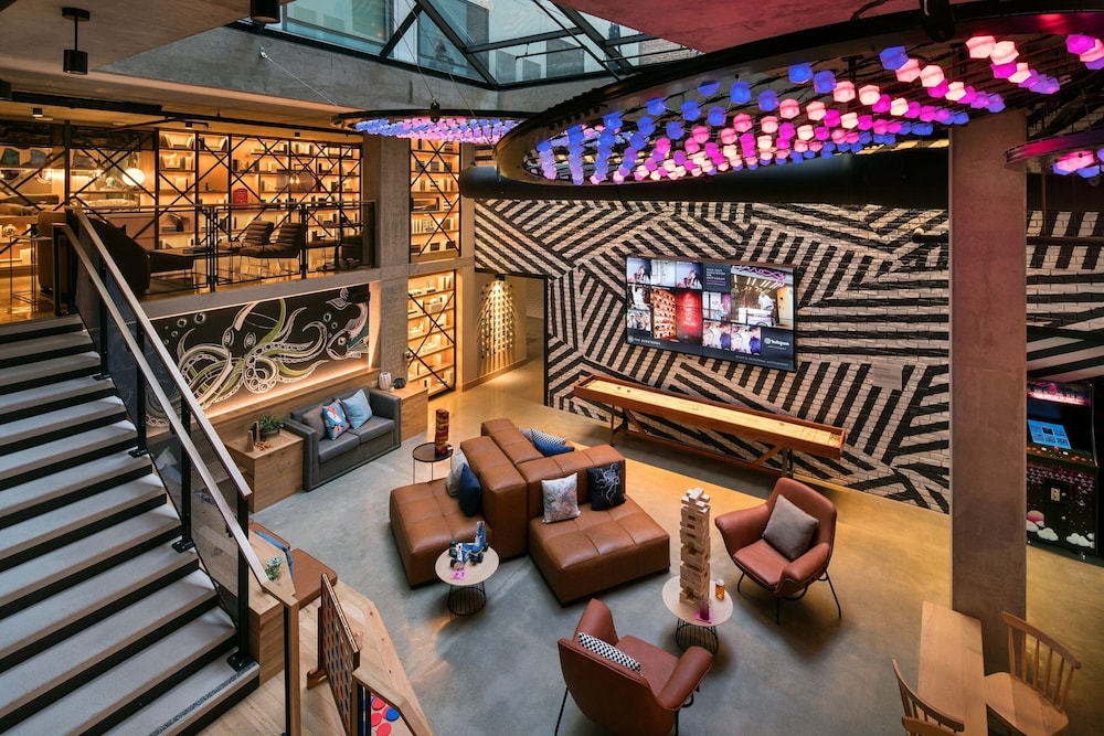 Moxy San Diego Downtown/Gaslamp Quarter 17/26