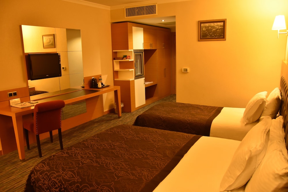غرفة قياسية بسريرين منفصلين، Grand Simay Hotel 4/5