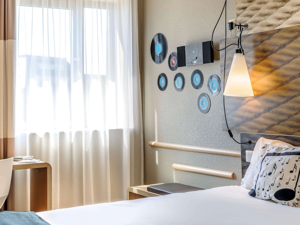 IBIS BERLIN MITTE HOTEL 43/73