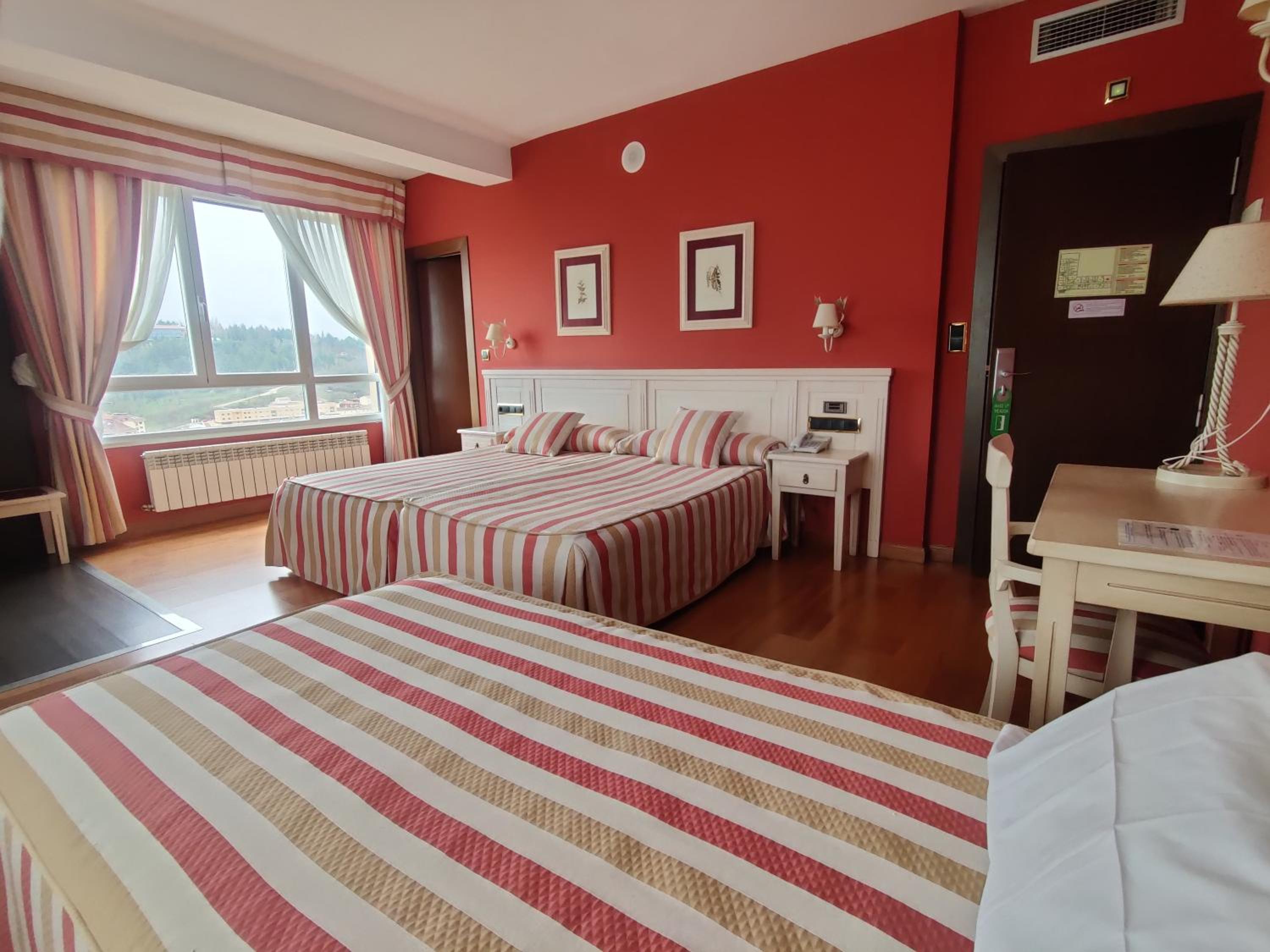Hotel Leonor Miron 18/55