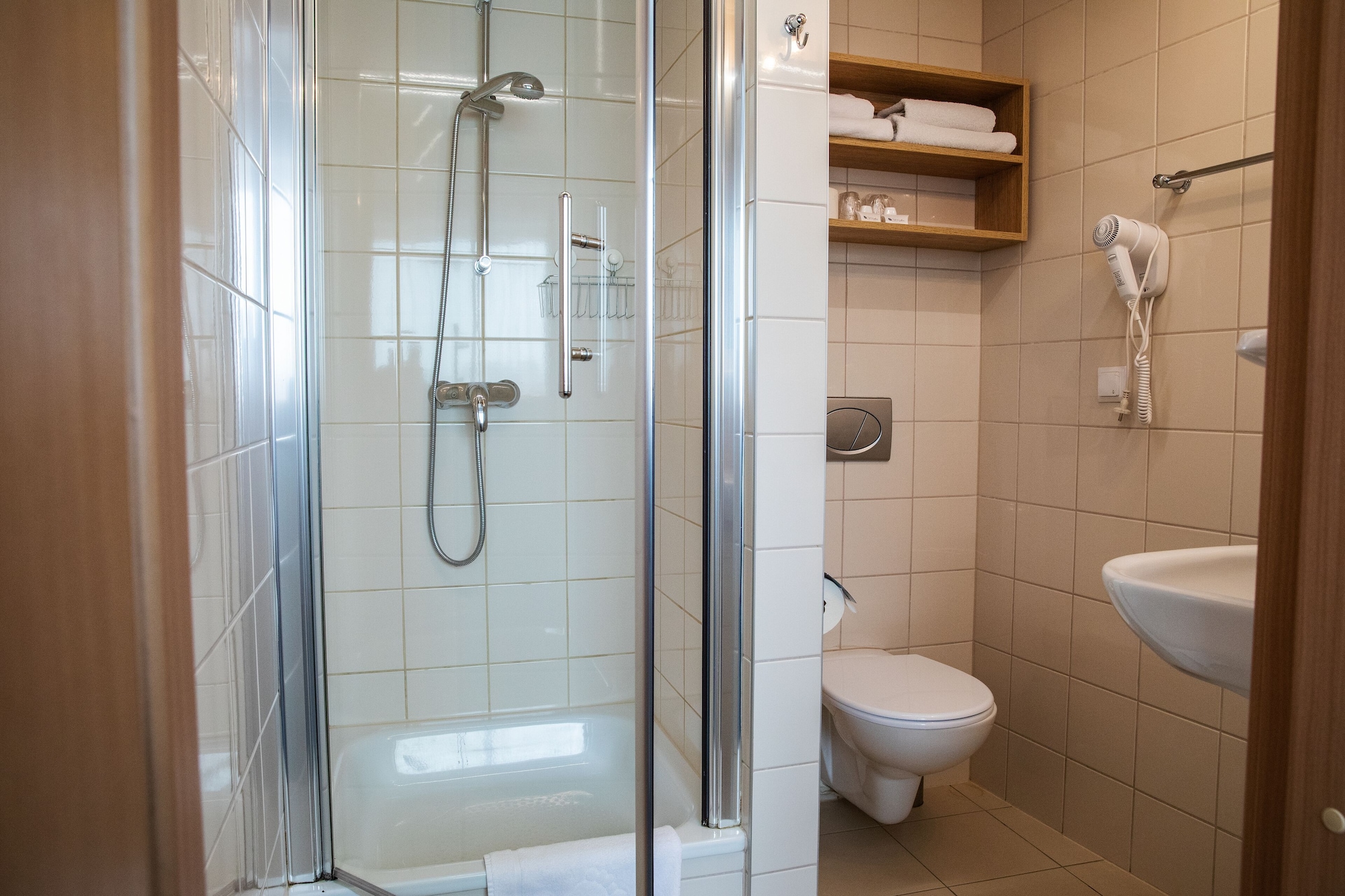 غرفة قياسية بسرير مزدوج، POD WAWELEM HOTEL 6/8