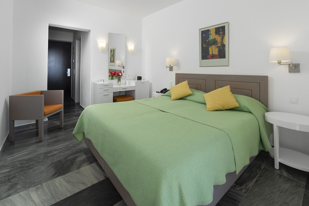 Standard, Double Bed, Sea View, Pool Floor