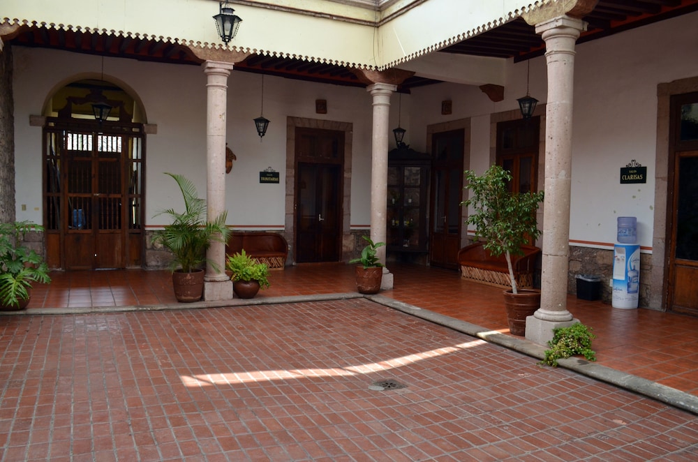 Howard Johnson by Wyndham Morelia Calle Real 59/63
