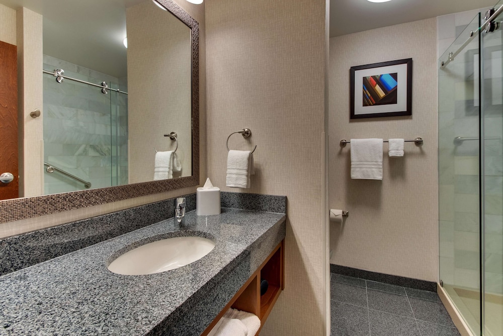 Drury Plaza Hotel Nashville Downtown 48/50