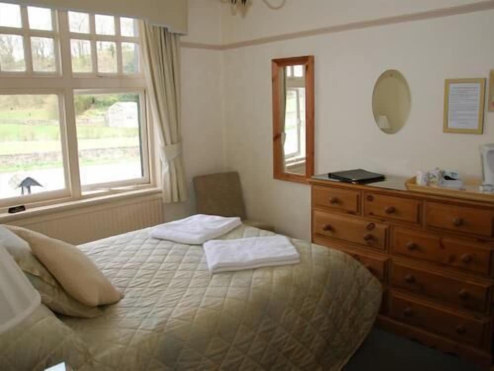 Meadowcroft Country Guest House 6/27