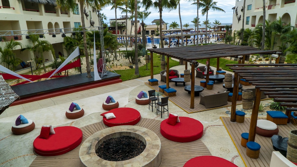 Grand Decameron Los Cabos a Trademark All Inclusive Resort 42/48