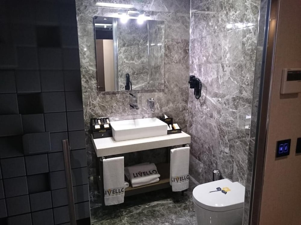 Livello Hotel 93/97