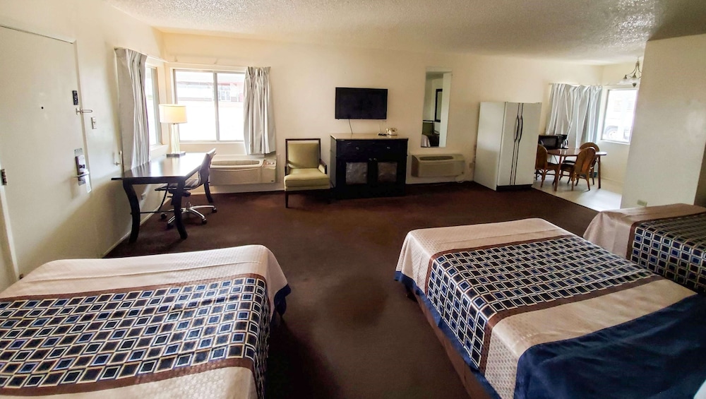 Magnuson Hotel Sierra Vista 12/36