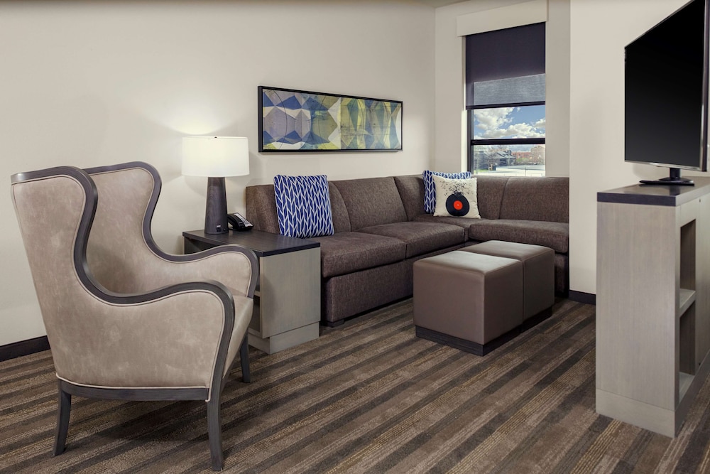 Hyatt House Nashville Downtown / Convention Center 23/47