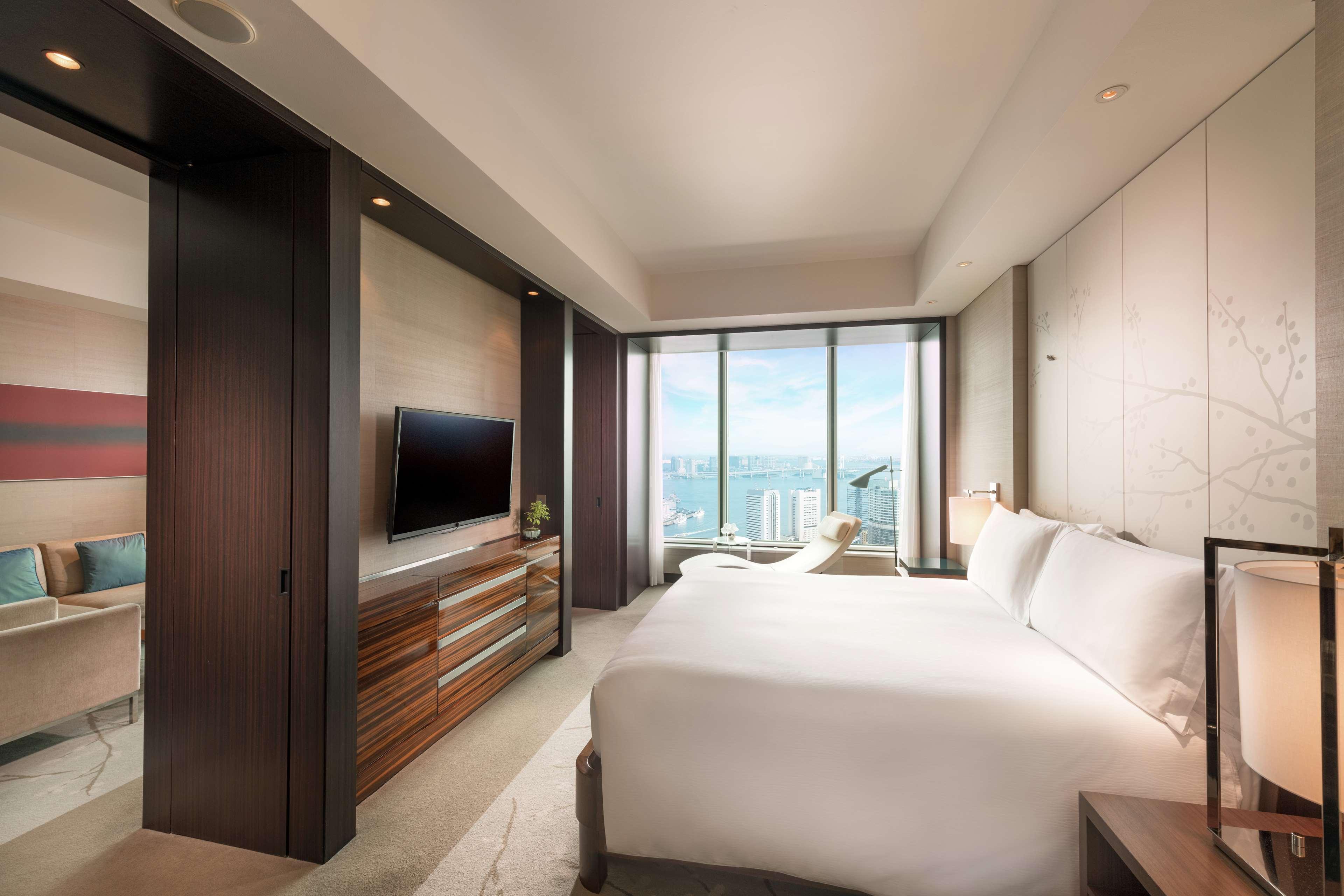 Suite, Bay View