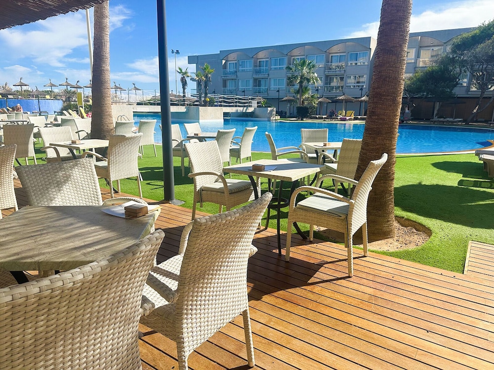 Eix Platja Daurada Hotel and Spa 81/97