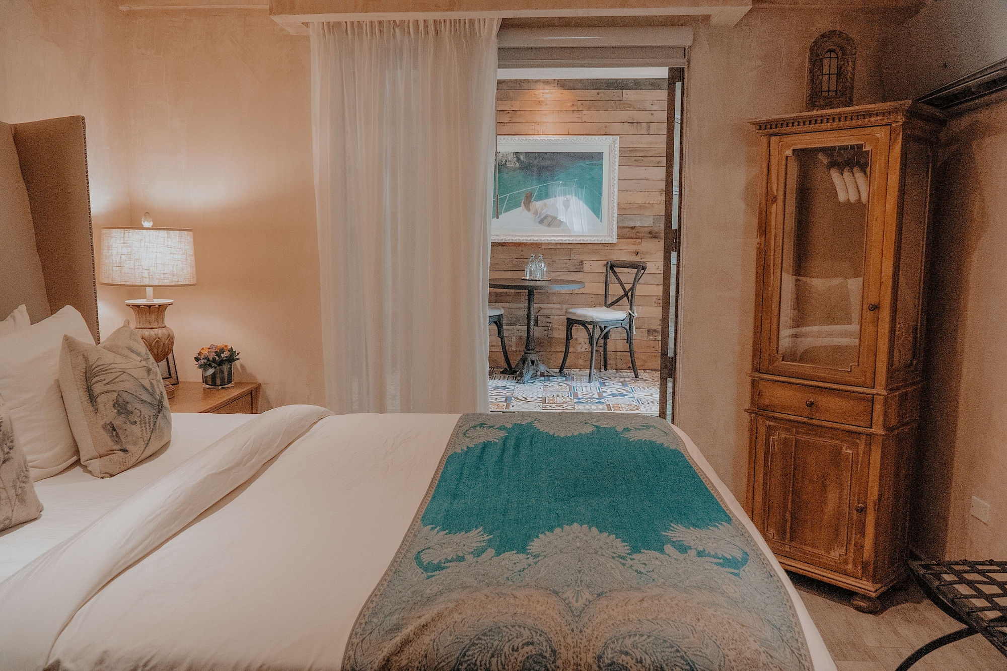 Petite, Suite, Queen Bed، Olive Boutique Hotel 5/10
