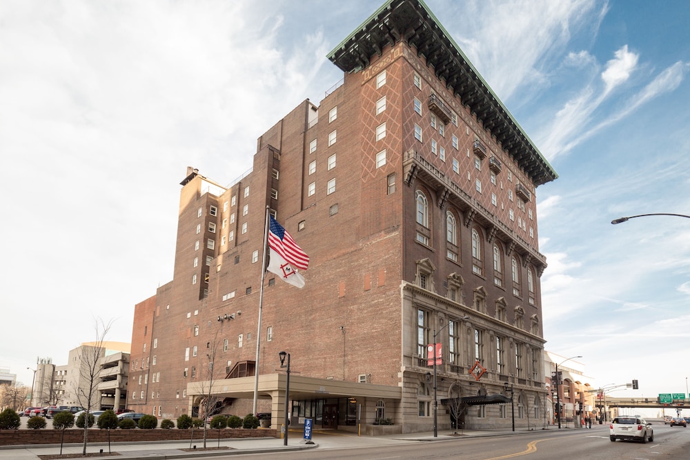 Missouri Athletic Club photo1