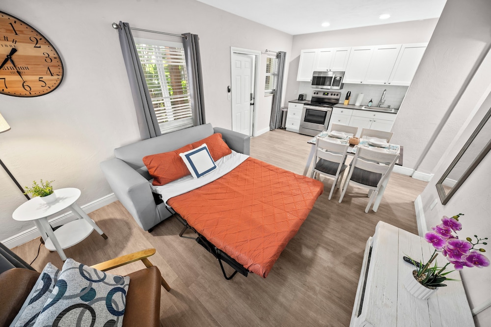 The Leeward Apartments By Lowkl 24/50