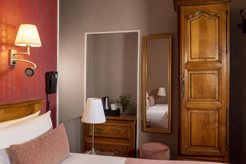 WELCOME HOTEL 23/57