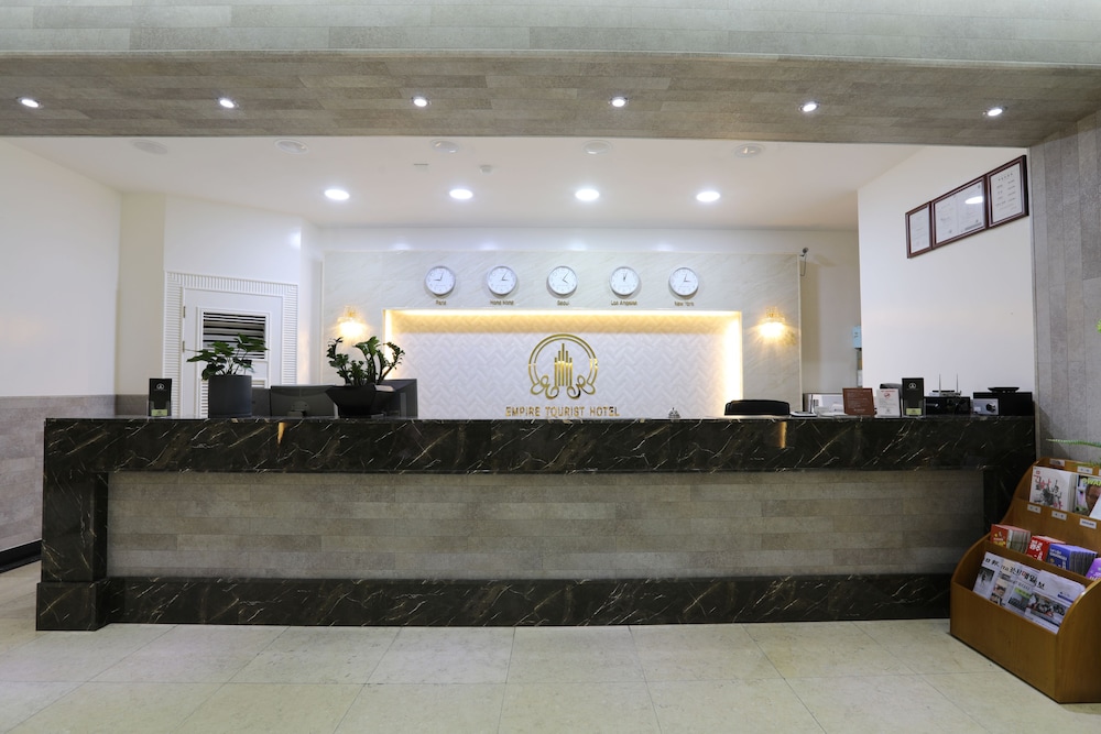 Empire Tourist Hotel 3/33