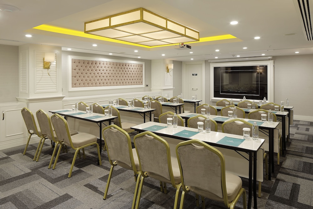 Mia Berre Hotels Istanbul 41/50