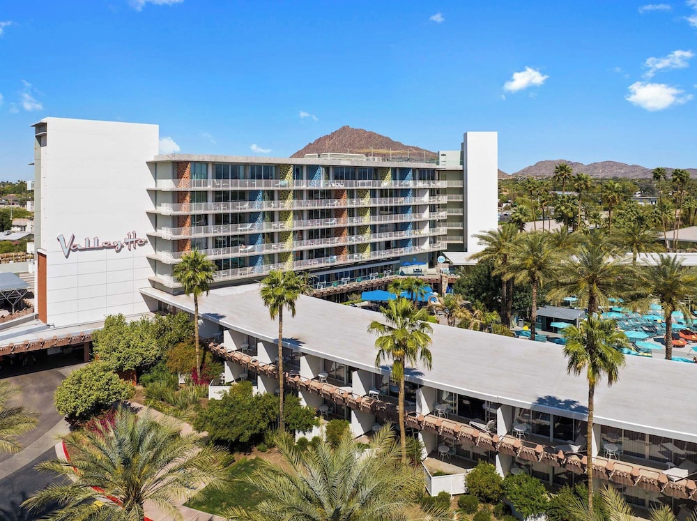 Hotel Valley Ho 2/81