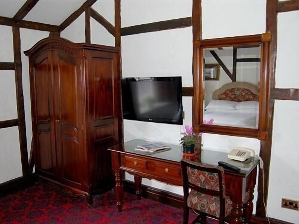 Dun Cow Inn 19/19
