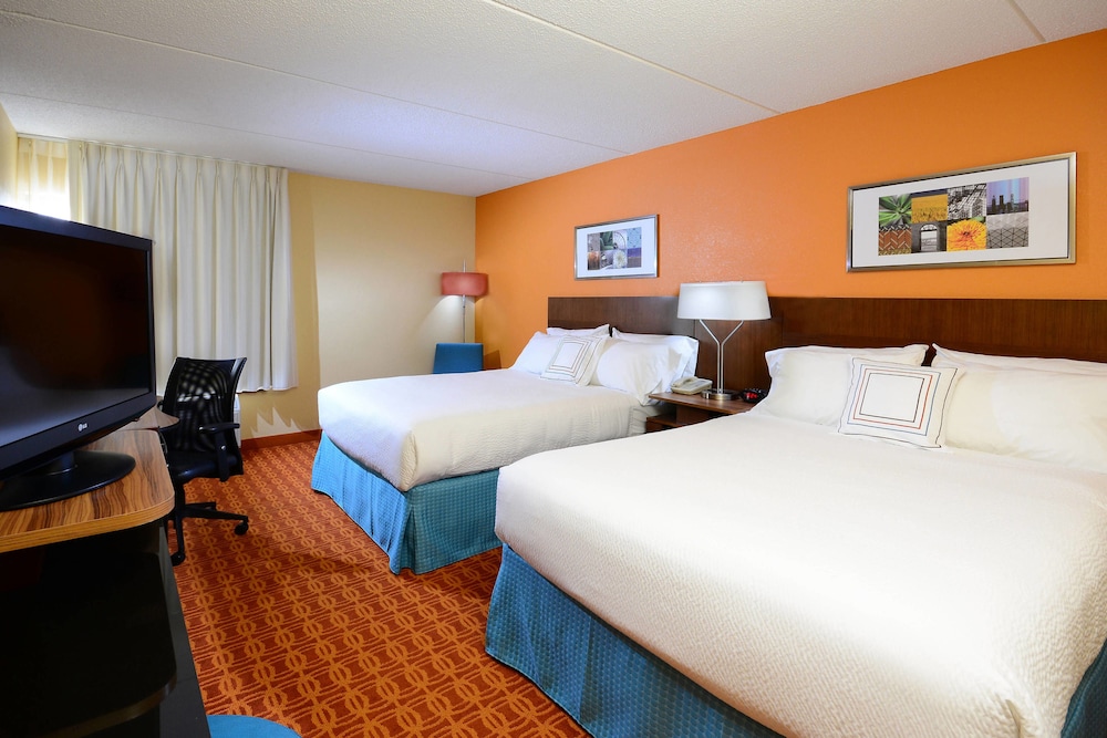 Fairfield Inn And Suites Winston Salem Hanes Mall 15/71