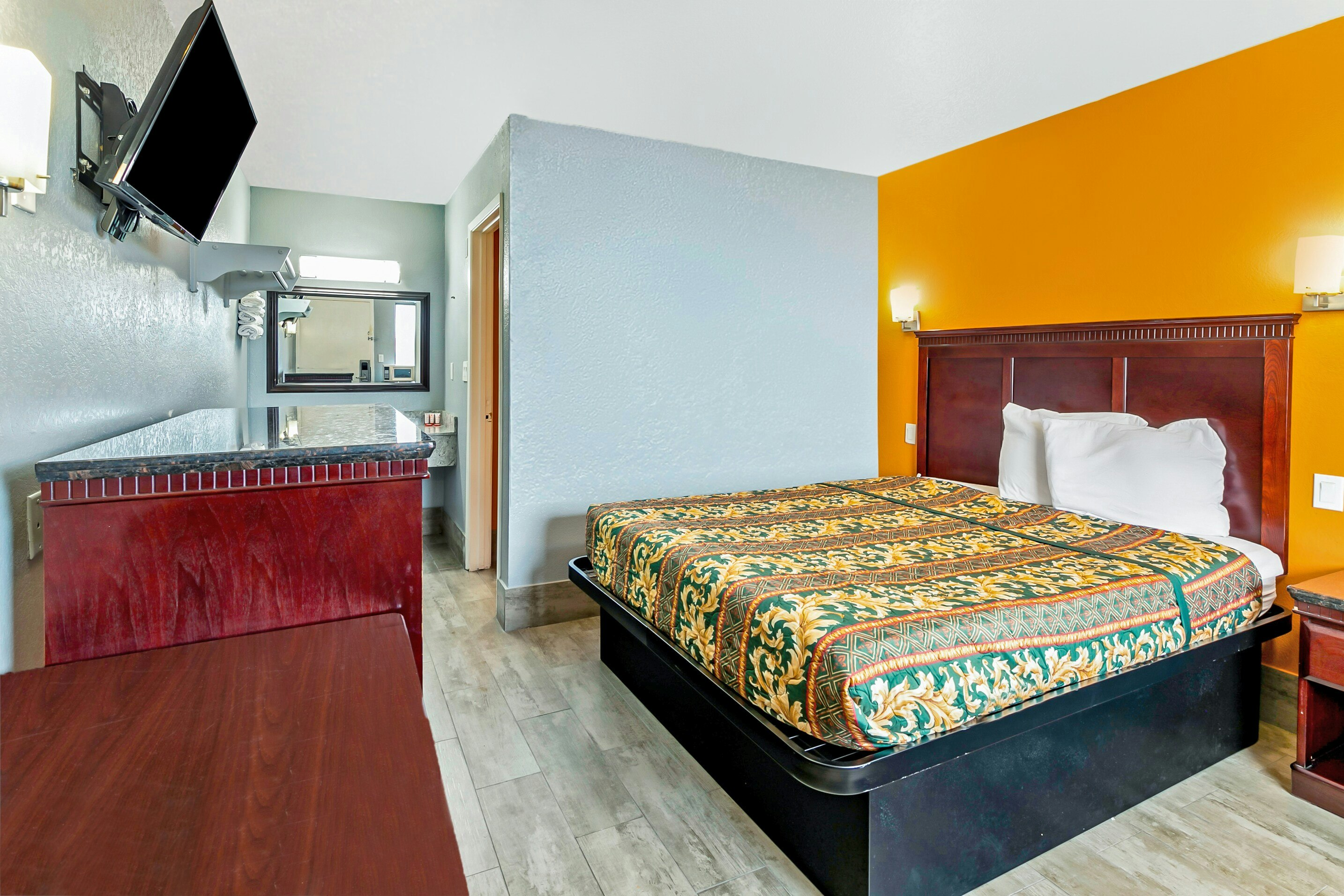 Hotel Lake Charles Hwy 10 5/28