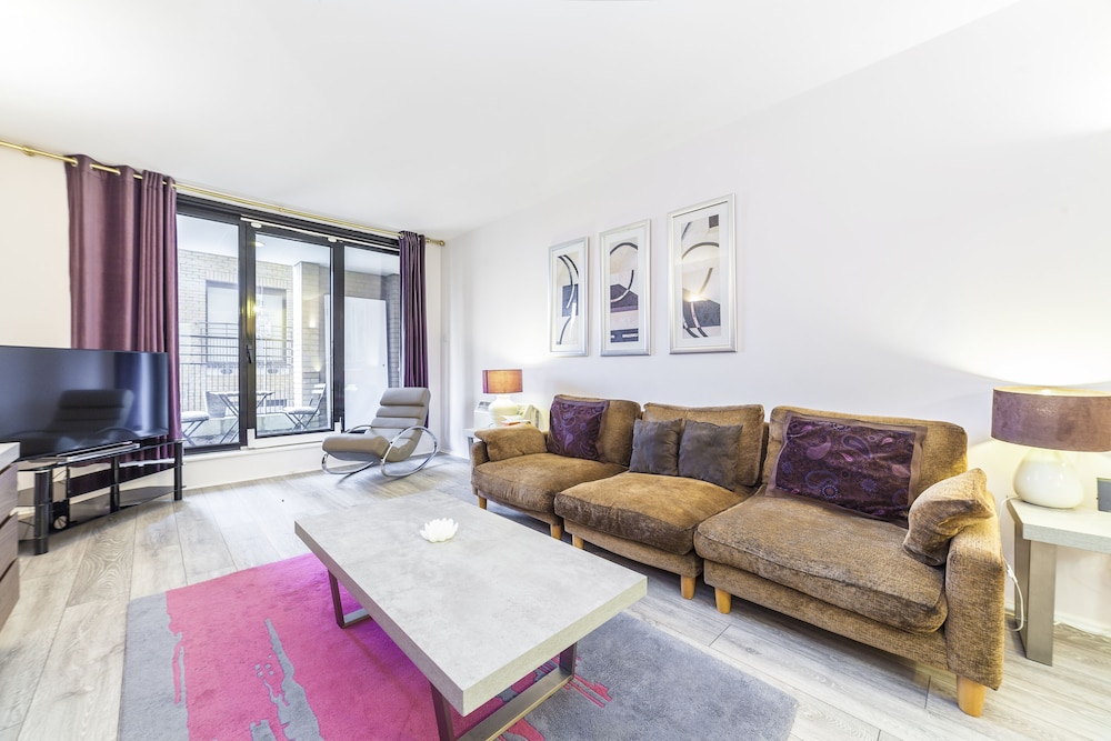 Point West Apartments 42/50