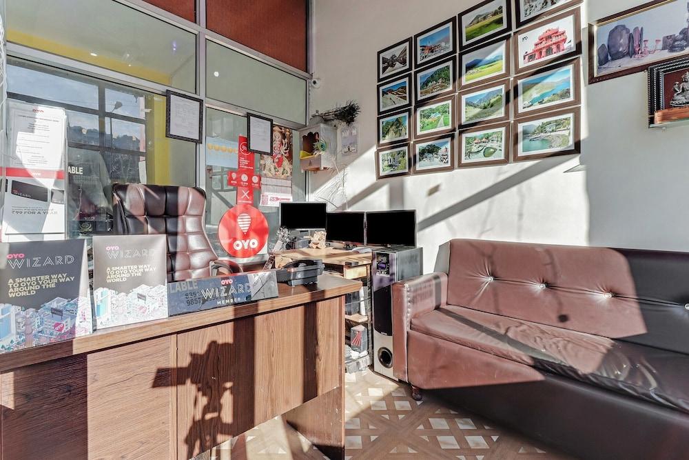 Oyo 12442 Twilight Guest House 15/21