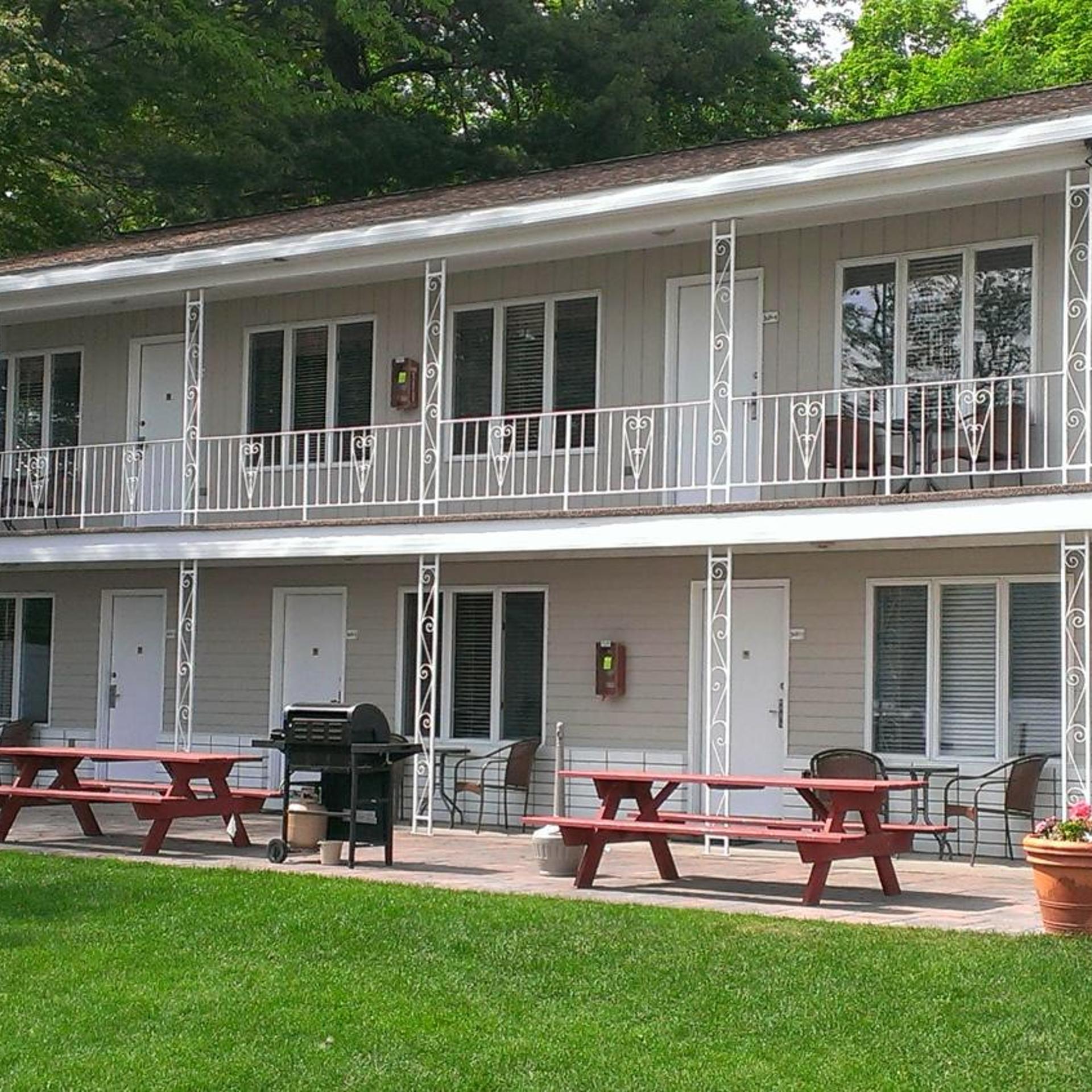 Marine Village Resort 5/51