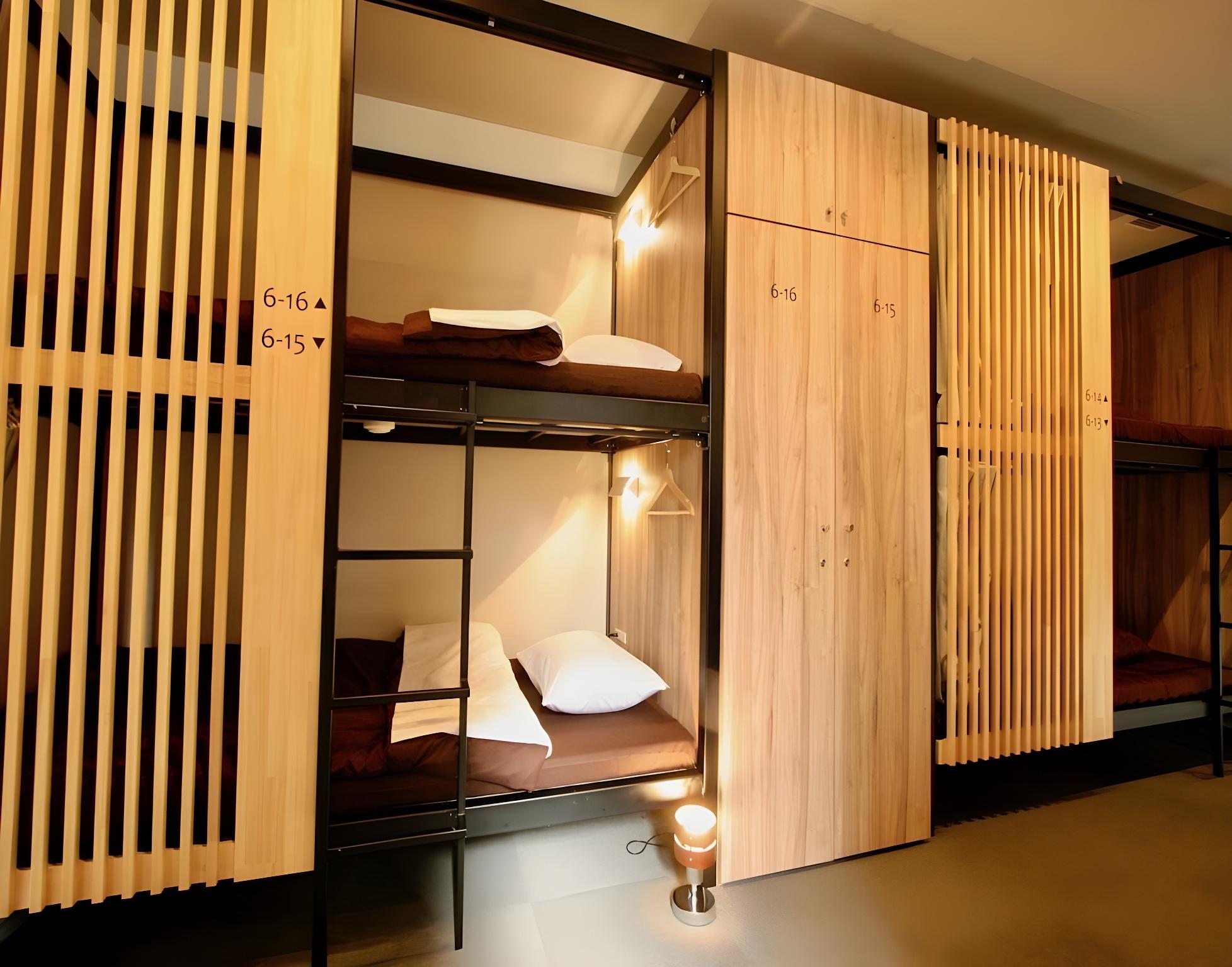 MIXED DORM