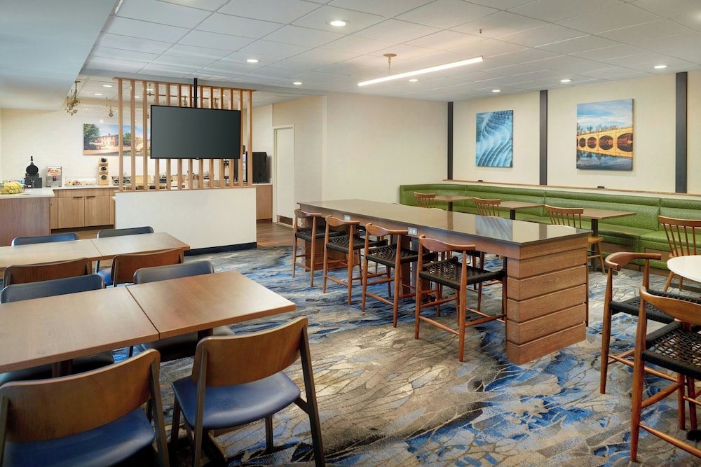 Fairfield Inn And Suites Frederick 35/50
