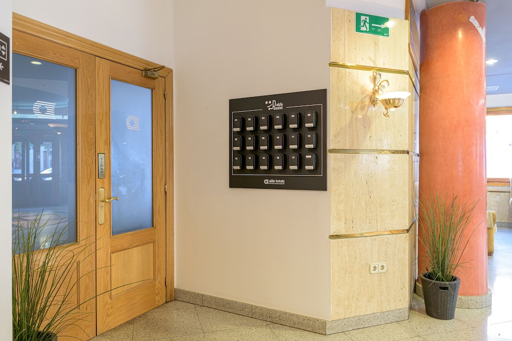Hotel Maria de Molina 2/50