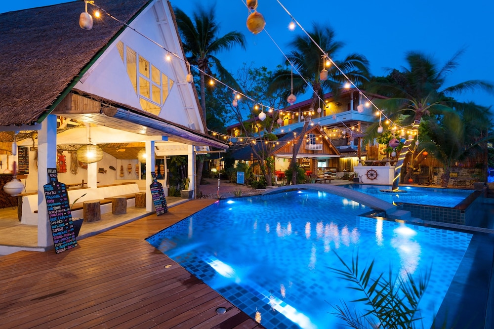Sunshine Beach Resort 11/100