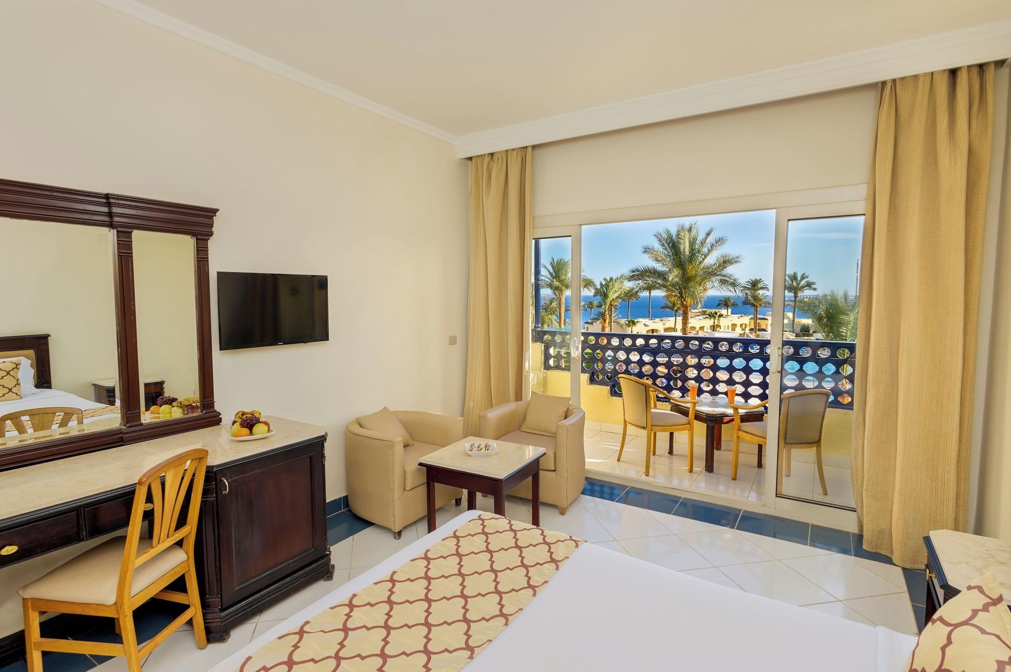 Standard, Multiple Beds, Sea View