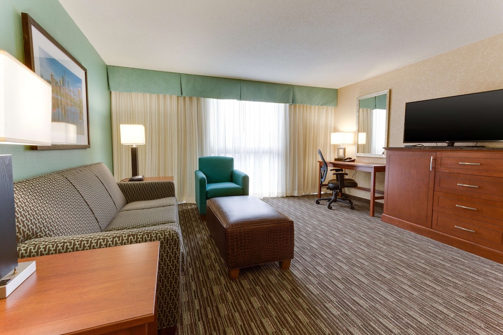 Drury Inn And Suites Birmingham Southeast 35/48