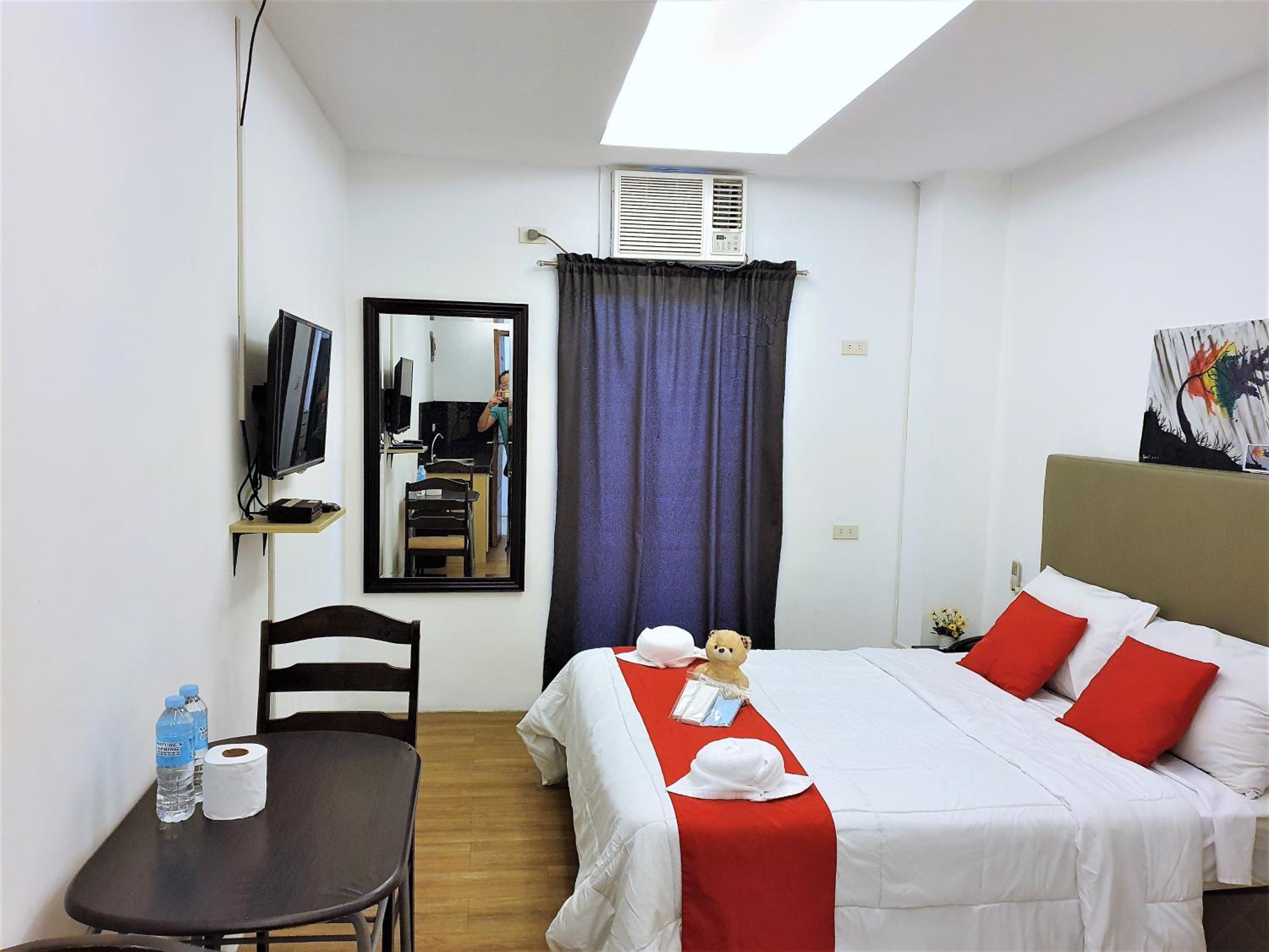 Oyo 108 Spiral Suites 22/50