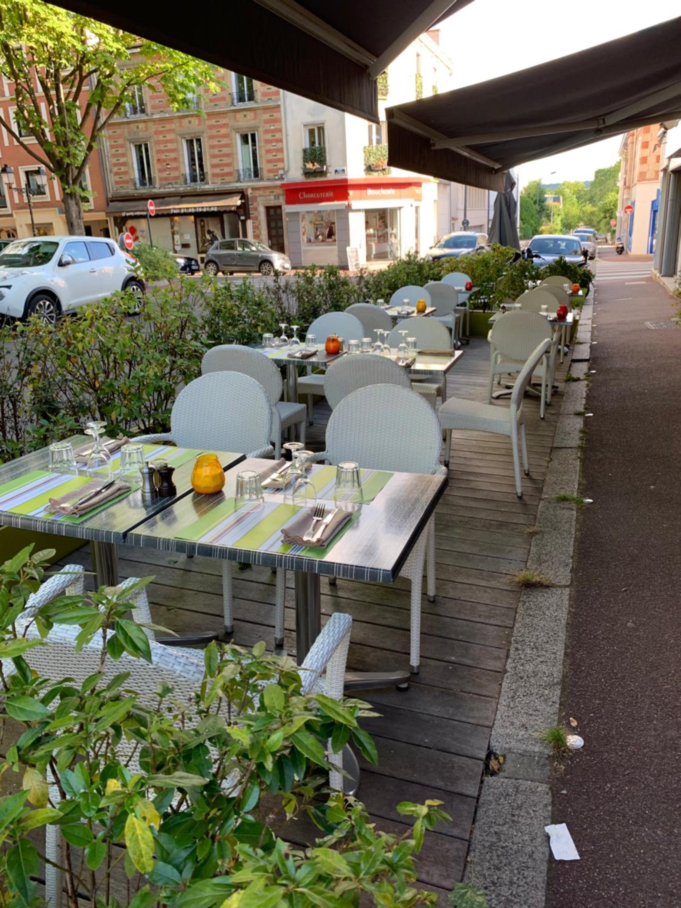 Hotel Paris Vesinet 27/29