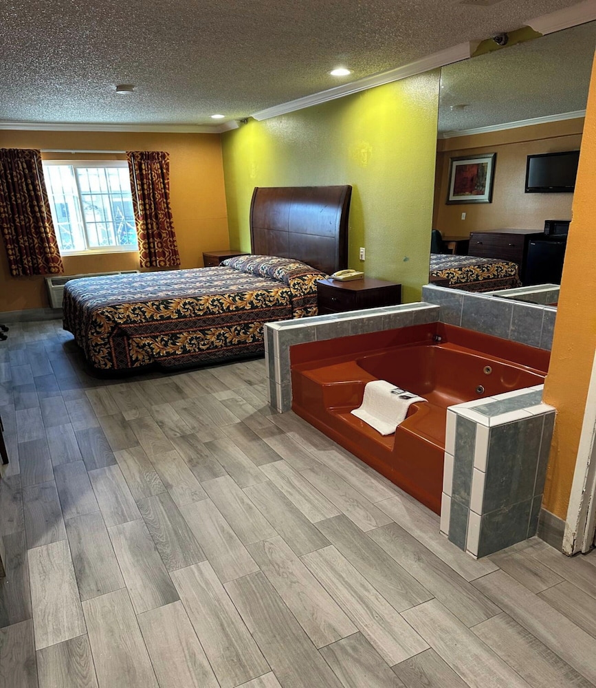 Heritage Inn And Suites 37/58