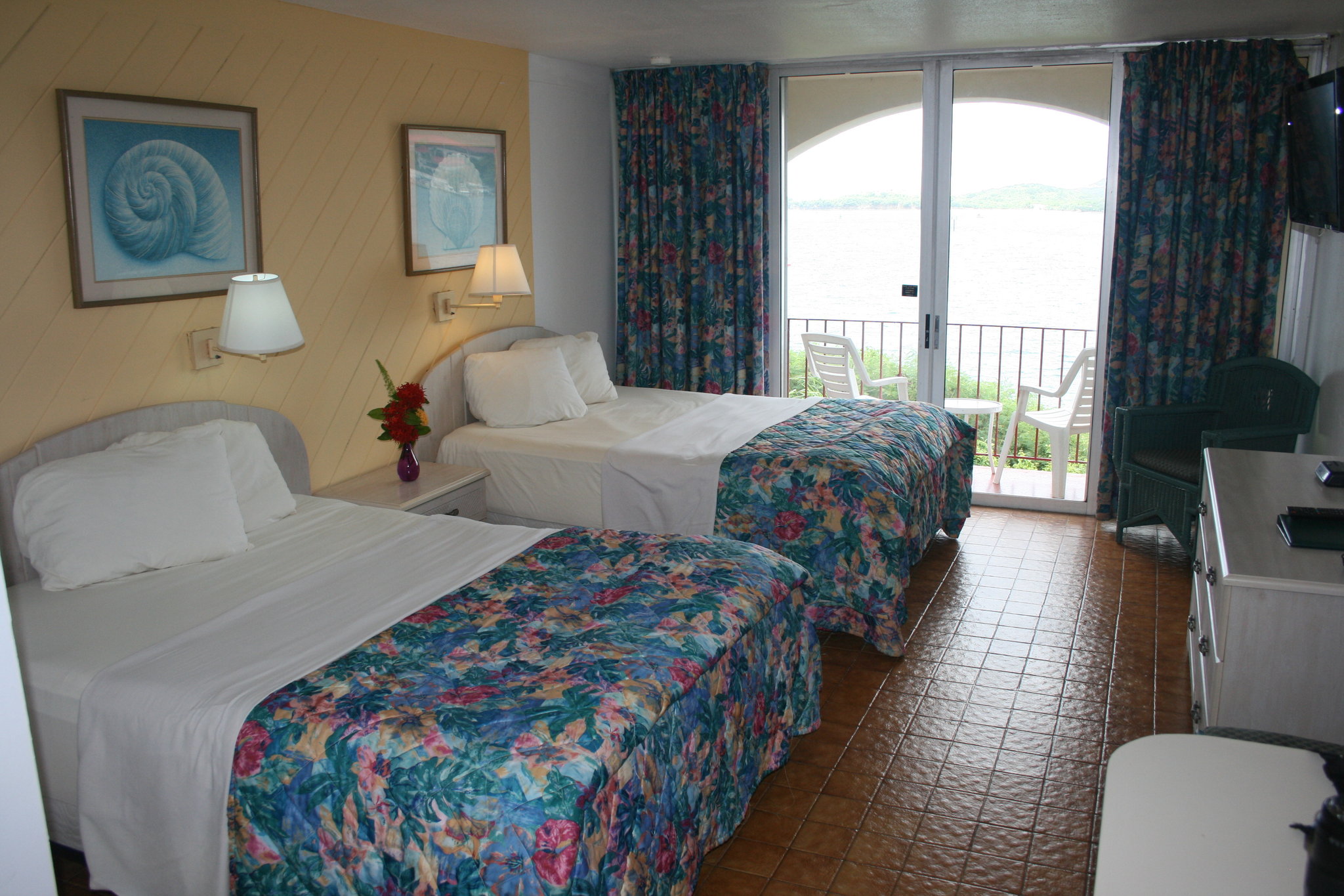 Hotel On The Cay 2/11