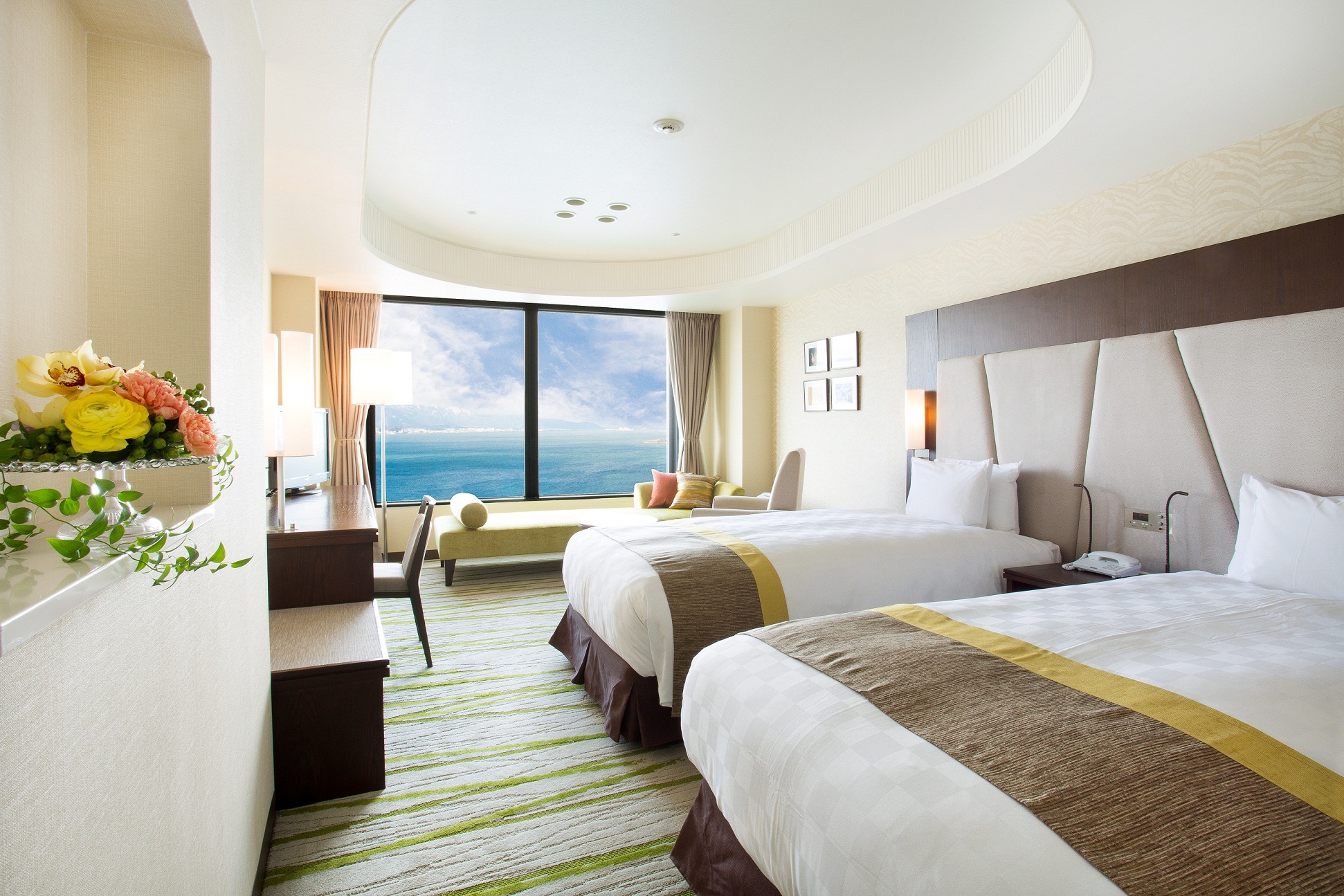 Room, Single, Twin Beds, Eiger Floor