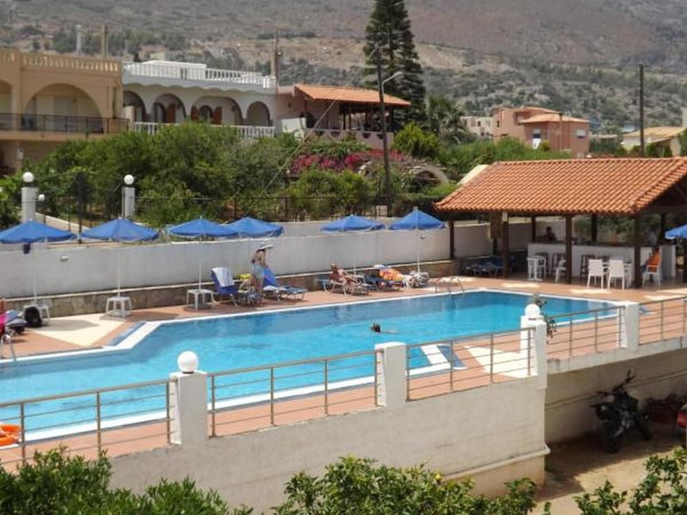 Dimitra Hotel 38/42