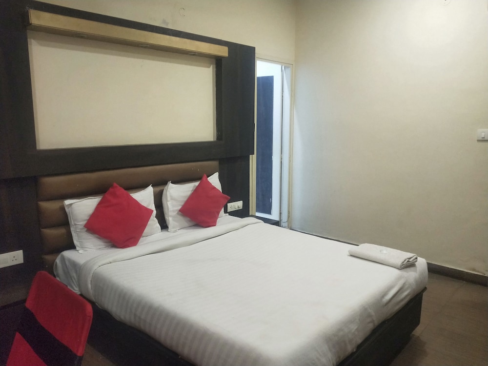 Hotel C 9 14/50