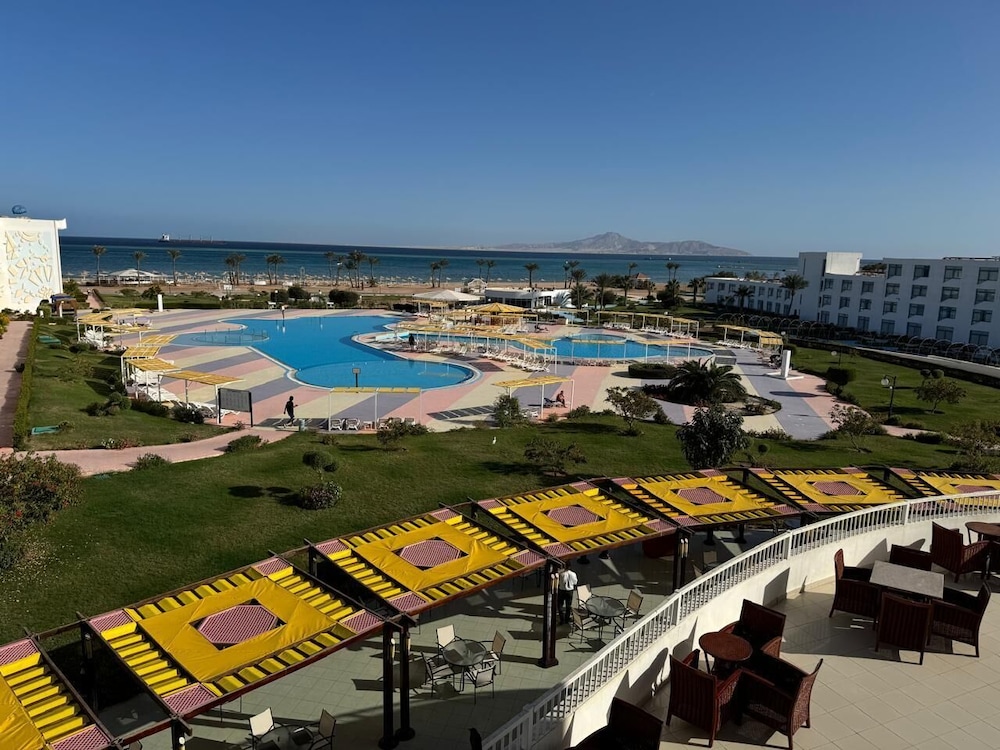 Amarina Star Resort & Aqua Park 37/44