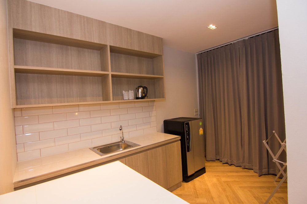 168 Studio Hotel Ubon Ratchathani 11/48