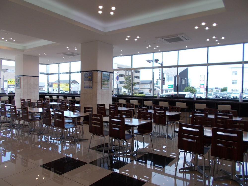 restaurant-cafeteria